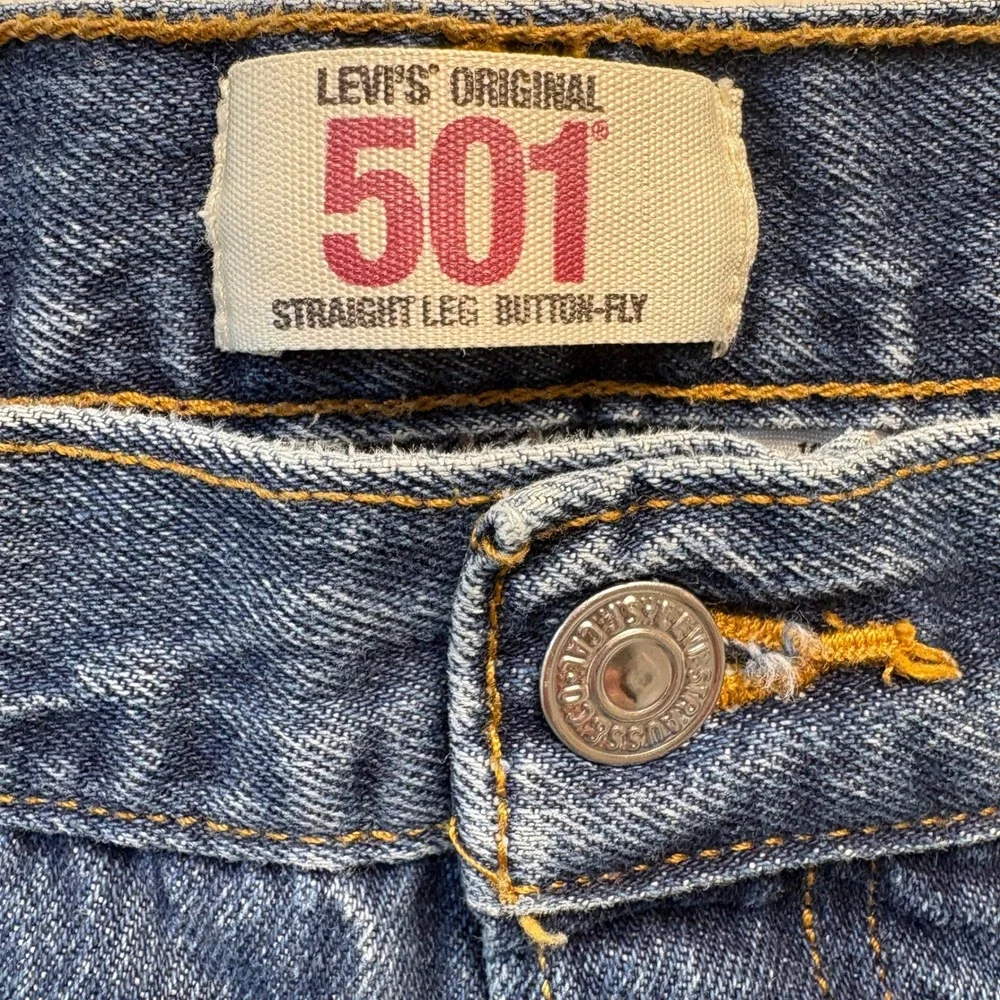 Vtg Levis 501 Jeans Mens W40 L29 Straight‎ Leg Button Fly 100% Cotton Denim Blue